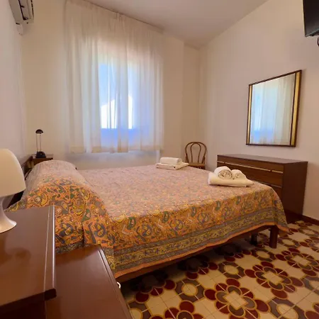 100 Passi Dal Mare * Isola delle Femmine